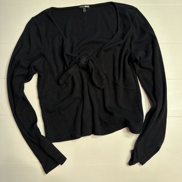 Fashion Nova Long Sleeve Bundle - Picture 3 of 4